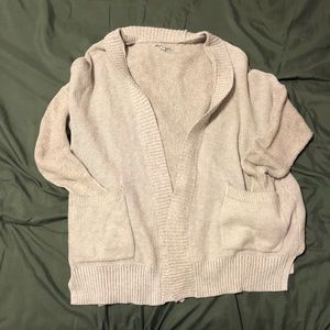 AE BEIGE SWEATER
